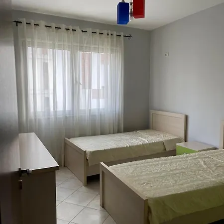 1bedroom In - Close To Scanderbeg Square Apartment